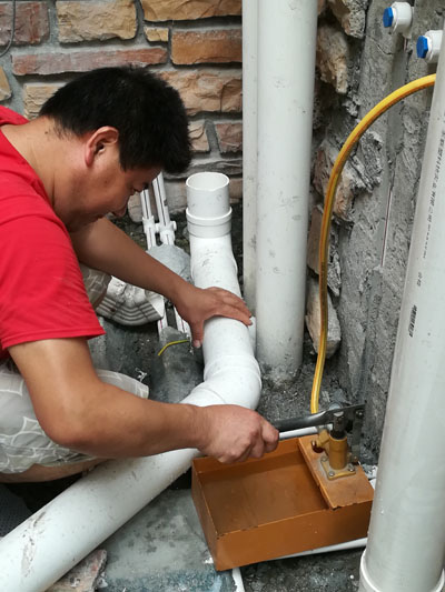 室内装修水检测试压.jpg